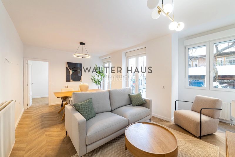 Foto 779b8d32-d945-40ba-af5d-63feab02a820. Pis amb calefacció a Gaztambide Madrid