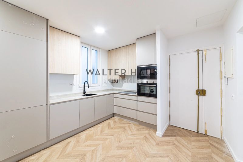 Foto c2c57895-1f2d-4667-894c-43fe41e64200. Pis amb calefacció a Gaztambide Madrid