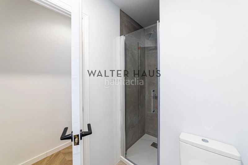 Foto fe6a2aa2-1238-40ec-9f53-f95cc763c32c. Pis amb calefacció a Gaztambide Madrid