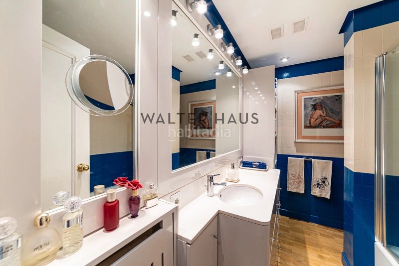 Foto a84bcfeb-3dc8-484d-8380-f19953afced5. Pis amb calefacció aparcament a El Viso Madrid