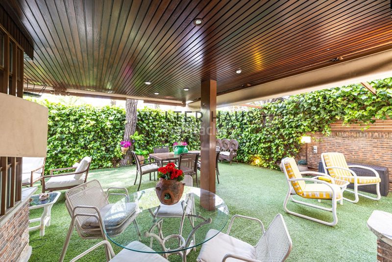 Foto f6cd509b-6949-44f9-aa0e-743b29918cff. Pis amb calefacció aparcament a El Viso Madrid