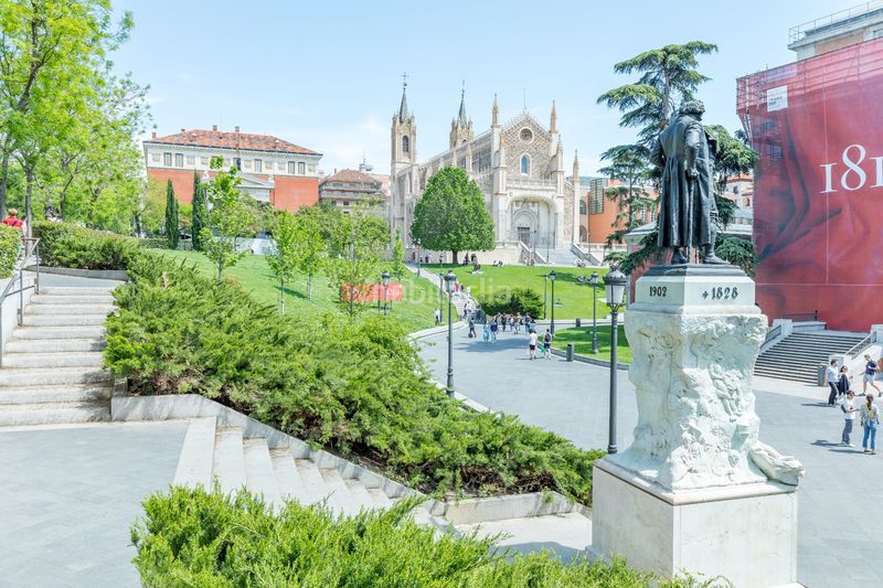 Foto f6a23cf5-9907-4462-86dd-a8eabdbaa832. Pis amb calefacció a Jerónimos Madrid