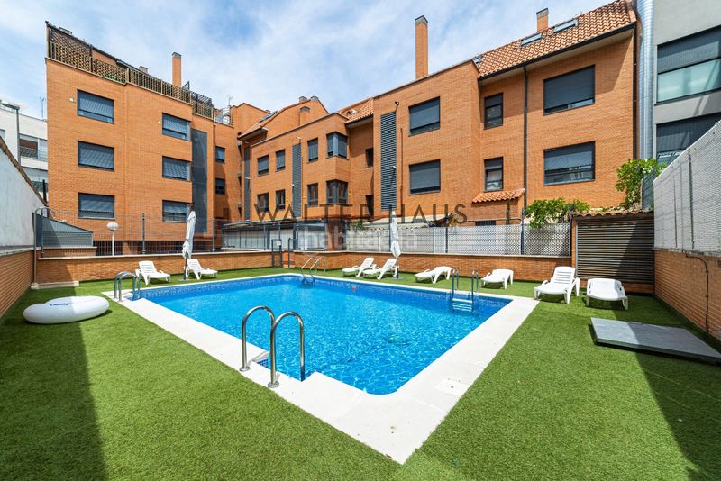 Foto 0af553d7-43c7-493b-b31e-cd25f6de82ff. Pis amb calefacció aparcament piscina a Guindalera Madrid