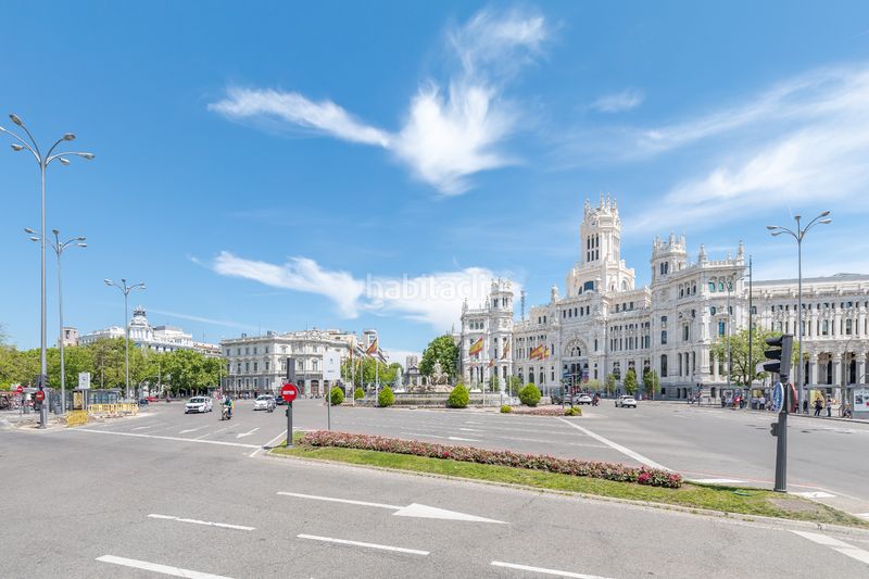Foto c7c86bb6-a0bb-461a-9bbb-789b42042a1c. Pis amb calefacció aparcament a Jerónimos Madrid