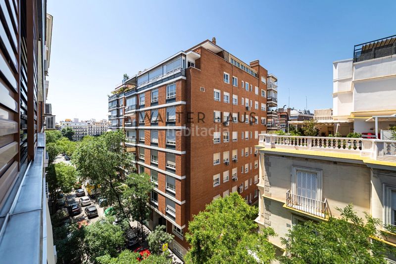 Foto e3b227d9-2ca7-4fa3-b193-6bc569ac55af. Pis amb calefacció aparcament piscina a Almagro Madrid