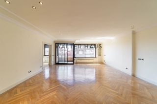 Affitto Appartamento  Paseo de eduardo dato. Piso en alquiler en almagro, madrid
