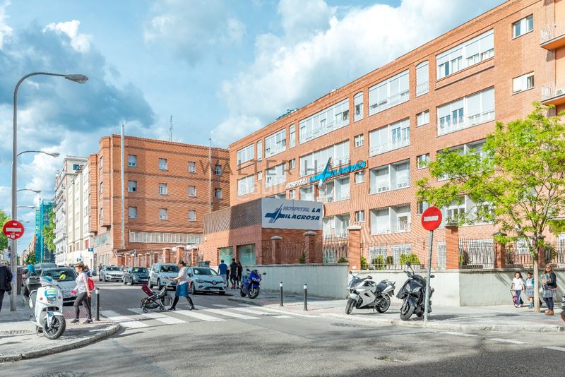 Foto 37ea57e7-04a5-4328-8e4f-6e51e38309e7. Local comercial a Almagro Madrid