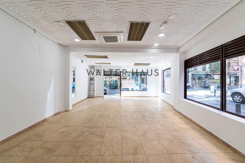 Foto ce369a66-e40a-4d75-89b8-a4cfa35cbeeb. Local comercial a Almagro Madrid