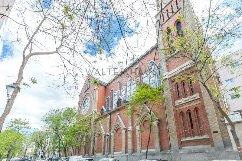 Foto d7a8ccf1-ad05-4351-a2d1-aa6dc6b00283. Local comercial a Almagro Madrid