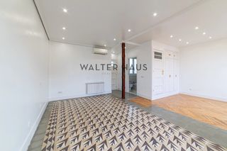 Affitto Appartamento  Calle de josé ortega y gasset. Amplio piso exterior con plaza de garaje en alquiler en lista, m