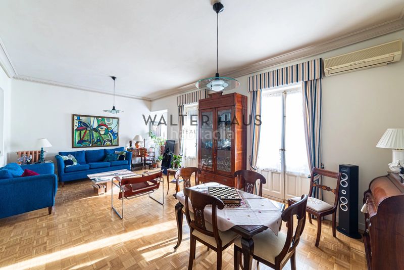 Foto c8f3dfad-57e2-4295-8299-a98653ea522c. Etagenwohnung mit heizung in Goya Madrid