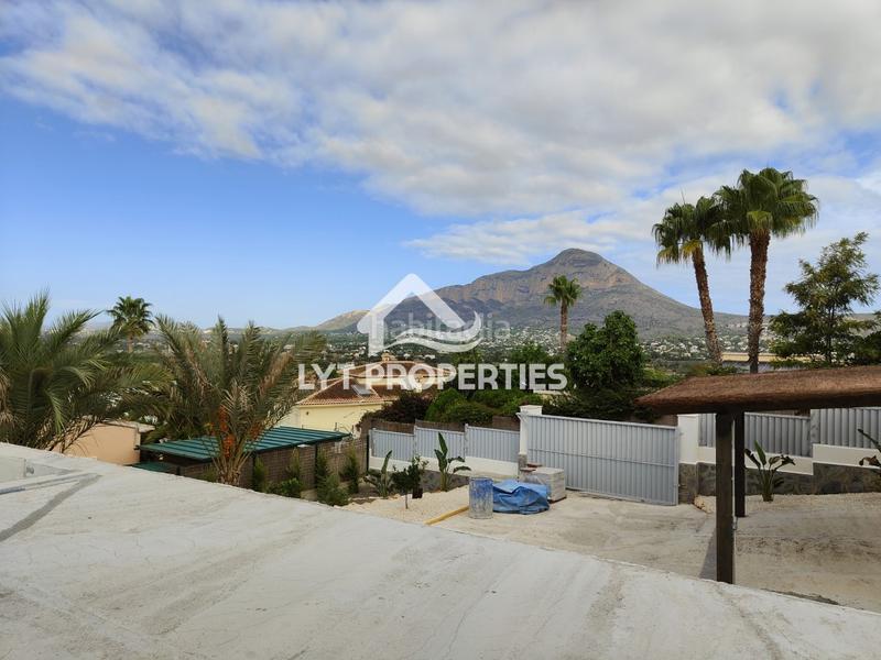 Foto 245af4d0-4cd9-4b59-a5ab-ec48089d98ad. Chalet con piscina in Partida Comunes-Adsubia Xàbia