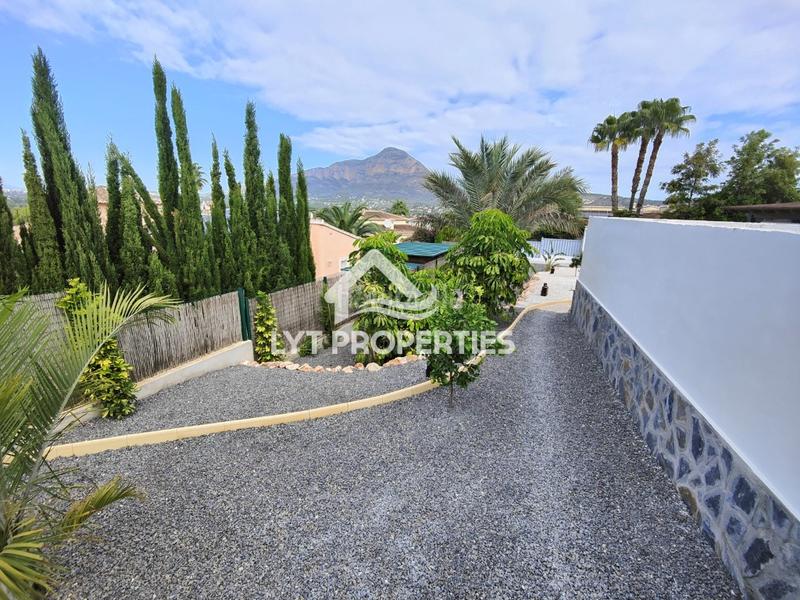 Foto 4b4a9591-91ab-4518-9ef0-ddc8747bd64e. Chalet con piscina in Partida Comunes-Adsubia Xàbia