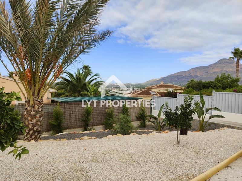 Foto 689d2f95-6d75-4f23-bd35-89606e8f02ff. Chalet con piscina in Partida Comunes-Adsubia Xàbia