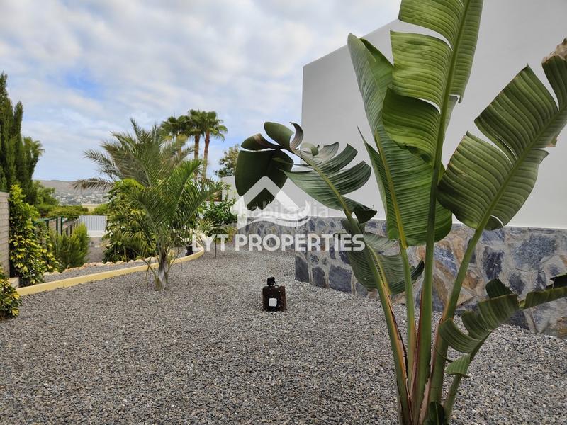 Foto 93d058a0-7e2d-438c-ba92-eb4c4601a9e9. Chalet con piscina in Partida Comunes-Adsubia Xàbia