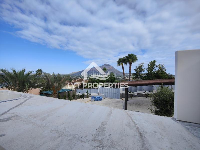 Foto b0d80bbf-0dce-4279-b668-d42d17e82a46. Chalet con piscina in Partida Comunes-Adsubia Xàbia