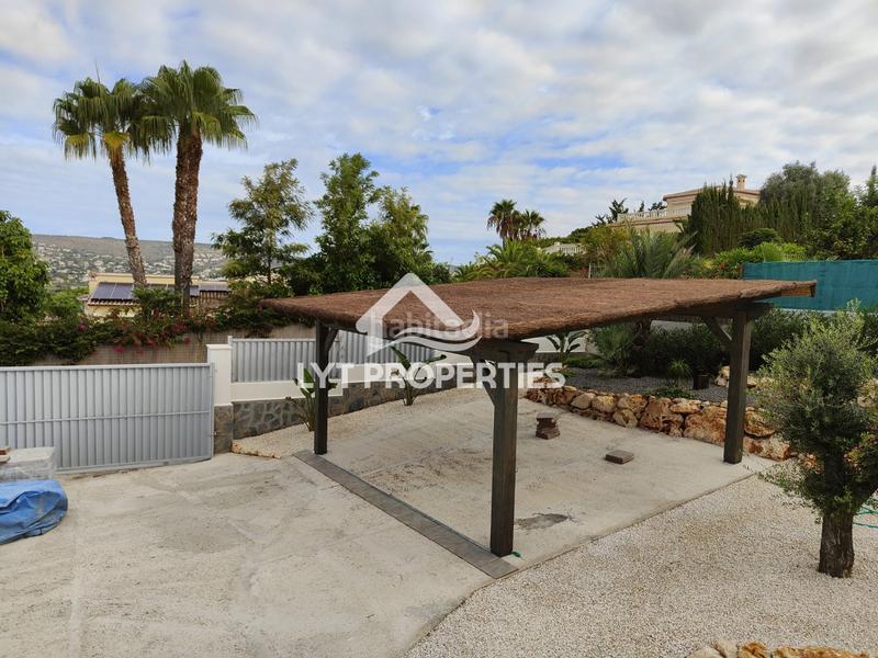 Foto b48df714-5c0a-4a76-bfdf-6c00ae5460f9. Chalet con piscina in Partida Comunes-Adsubia Xàbia