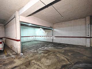 Aparcament cotxe  N/a. Plaza de parking cerrada para dos vehículos o como trastero con