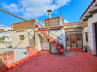 Maison en Ondara. Amplia casa de pueblo de dos alturas con terraza a reformar en o