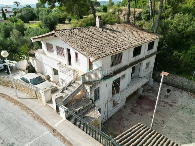 Foto 1c0aabb0-e69c-41c1-9550-00f18eeadb2e. Chalet con piscina in Partida Tosal - Zona dels Castellans Xàbia