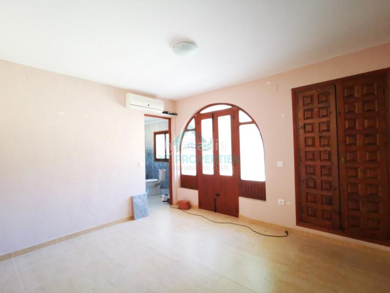 Foto d4723c2a-0c07-44e2-844a-2cae4d6b2afe. Chalet con piscina in Partida Tosal - Zona dels Castellans Xàbia