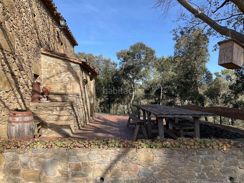 Foto 7269cbab-8165-40d6-96e3-f575a6393930. Masia amb calefacció a Canet d´Adri