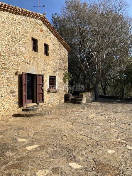 Foto 798831e1-518e-4e2a-a593-d0df5841d758. Masia amb calefacció a Canet d´Adri