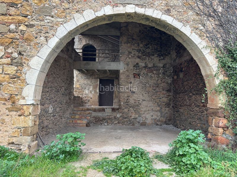 Foto b27e7663-2d0b-44bf-bad0-ea19d208df39. Masia a Juià