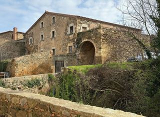 Country house in Juià. Masia en venta