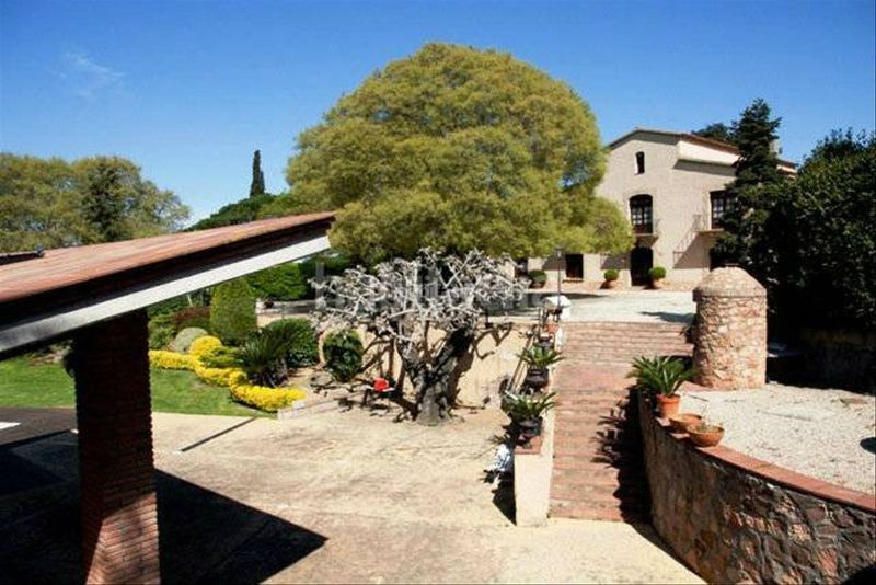 Foto f80d9dff-8978-4e41-a5fb-aebf8e457dc5. Masia amb calefacció piscina a Roca del Vallès (La)