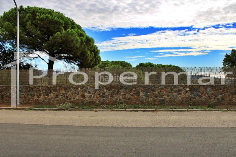 Foto c3408980-1c66-43cc-92ad-0708aeeef3e2. Terreny residencial a Roca del Vallès (La)