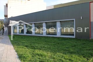 Lloguer Local Comercial a Roca del Vallès (La). Con muchas posibilidades