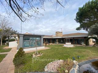 Casa a Montorns del Valls. Espectacular casa de una sola planta en venta