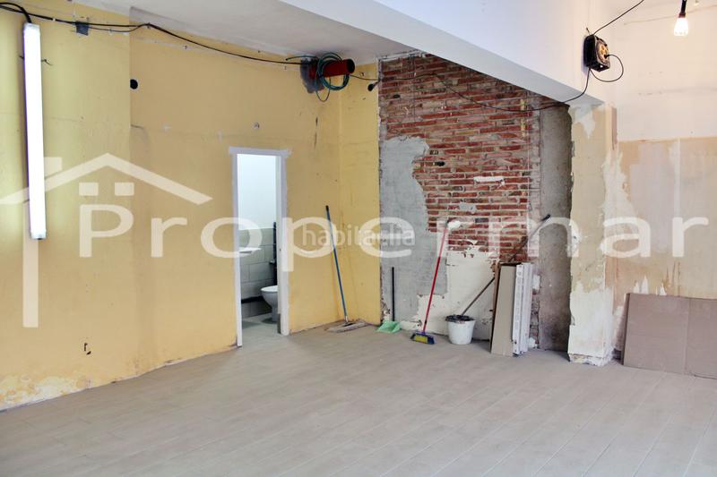 Foto c4661f25-a30a-4852-add2-cea2f23dfd22. Alquiler local comercial local en pleno centro en Roca del Vallès (La)