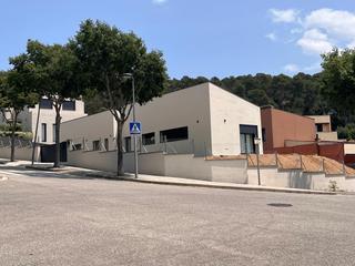 Casa a Roca del Valls (La). Casa esquinera de reciente construccin