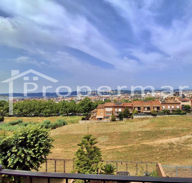 Foto 541a8333-1e48-4ead-9803-268972c54a21. Casa adosada casa en venta , 3 dormitorios. en Font Verda en Granollers