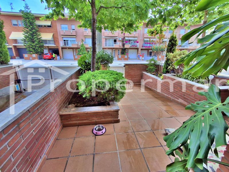 Foto 84709655-ef79-4379-8576-f5894722fe21. Casa adossada amb calefacció piscina a Font Verda Granollers
