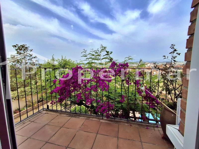 Foto 9ab356f1-b28c-4d0c-a17a-f361271b045b. Semi detached house with heating pool in Font Verda Granollers