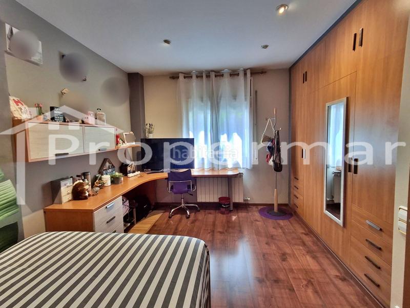 Foto 9ee18a99-8ca0-487b-b3c8-78d6a3412326. Semi detached house with heating pool in Font Verda Granollers