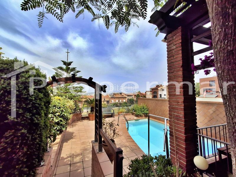 Foto b75fae11-bce1-4ca8-9d82-352497abc781. Semi detached house with heating pool in Font Verda Granollers