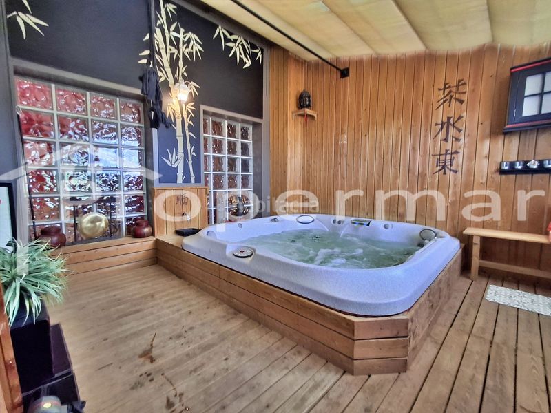Foto c972d65e-3b63-4078-8096-39a8280e9ff6. Casa adossada amb calefacció piscina a Font Verda Granollers