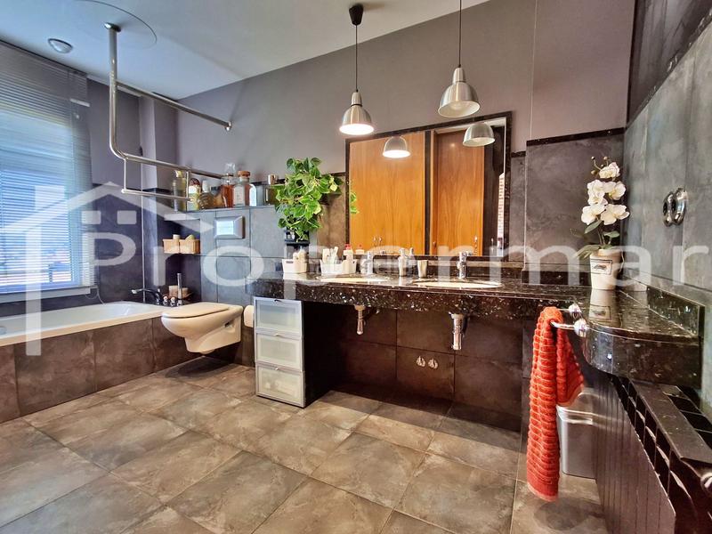 Foto cb7cebe1-b7ae-4d8f-a2e9-b0a2aa52a79f. Casa adosada casa en venta , 3 dormitorios. en Font Verda en Granollers