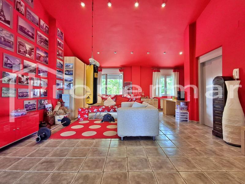Foto d70b528b-950a-460f-a043-a931613fe5da. Semi detached house with heating pool in Font Verda Granollers