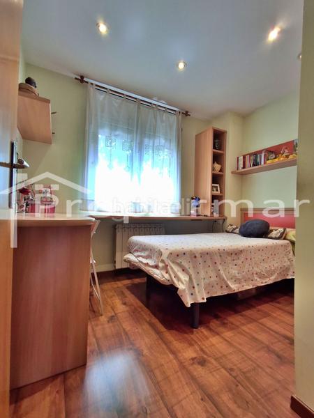 Foto e738d751-3d34-44fc-9974-9fca8550aa45. Casa adosada casa en venta , 3 dormitorios. en Font Verda en Granollers
