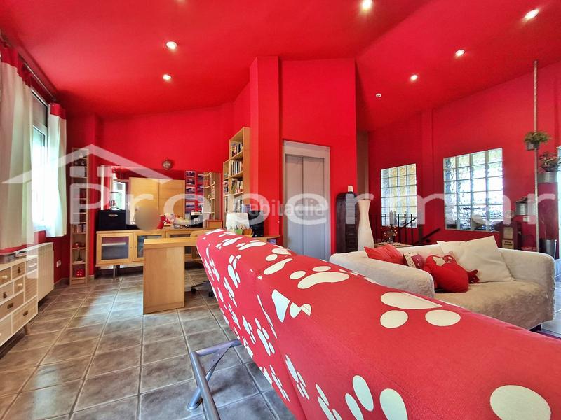 Foto efee7c48-e592-4a34-98e6-2eff20ad5152. Casa adosada casa en venta , 3 dormitorios. en Font Verda en Granollers