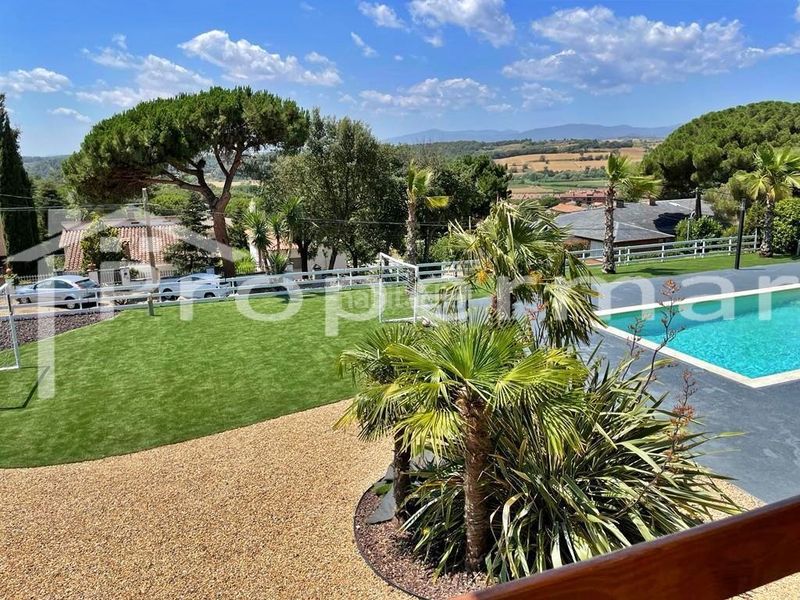 Foto 1cfbdaec-4c0c-43d7-a76e-8e99c9ee15f6. Casa amb calefacció piscina a Roca del Vallès (La)