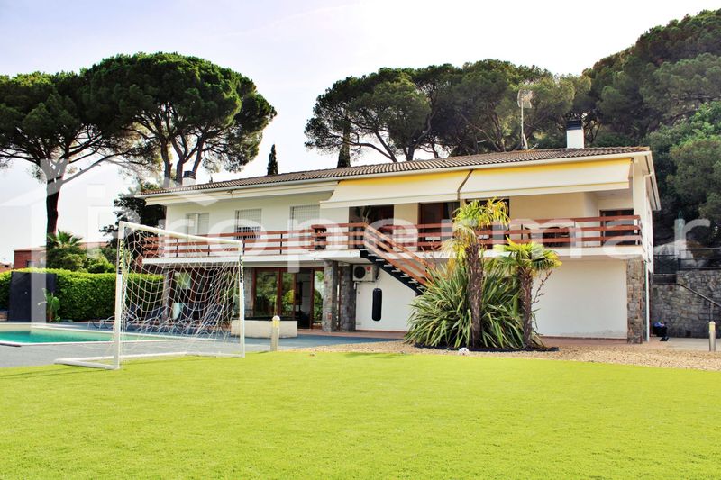 Foto 7d943209-e327-4cfd-8321-366b059fcbdf. Casa amb calefacció piscina a Roca del Vallès (La)