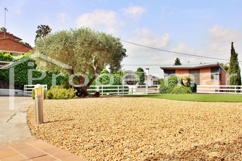 Foto a1fced70-0545-4d02-8218-49f43e4a4a05. Casa amb calefacció piscina a Roca del Vallès (La)