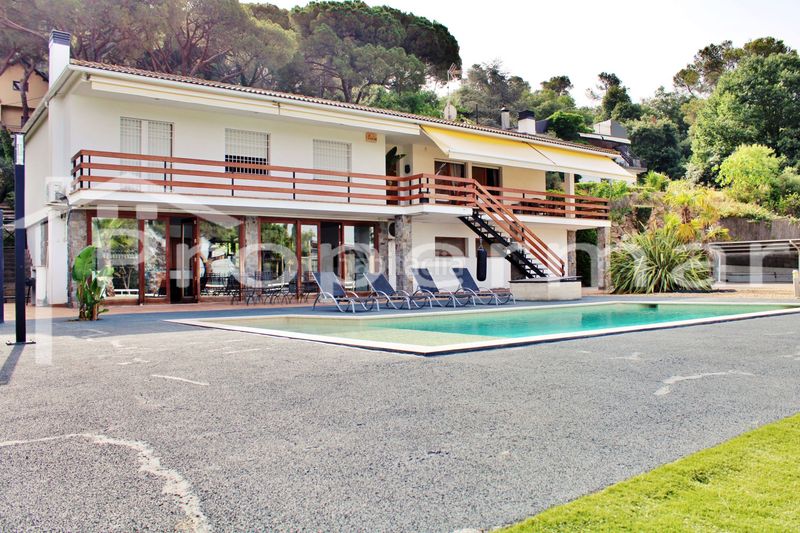 Foto b3bd047c-7caf-4c4a-97a4-c6a5b2038cd7. Casa amb calefacció piscina a Roca del Vallès (La)