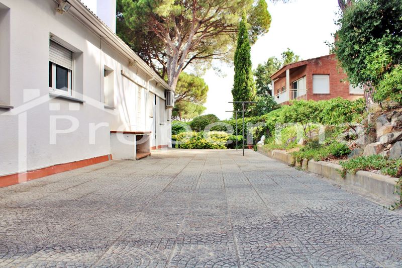 Foto f17cb88b-97bc-4cdc-b9a3-a3636bcaab8e. Casa amb calefacció piscina a Roca del Vallès (La)